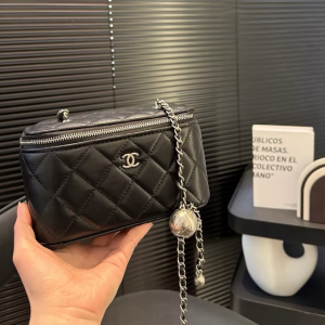 Quilted Ball-Chain Vanity Bag